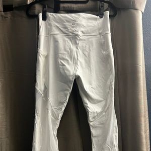 Lululemon Run Smoothly Crop pant legging high waist size 10, white, pockets
